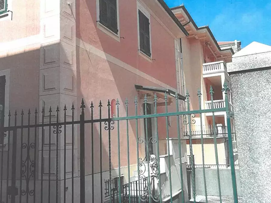 Immagine 8 di Appartamento in vendita  in CORSO BUENOS AIRES 3 a Chiavari