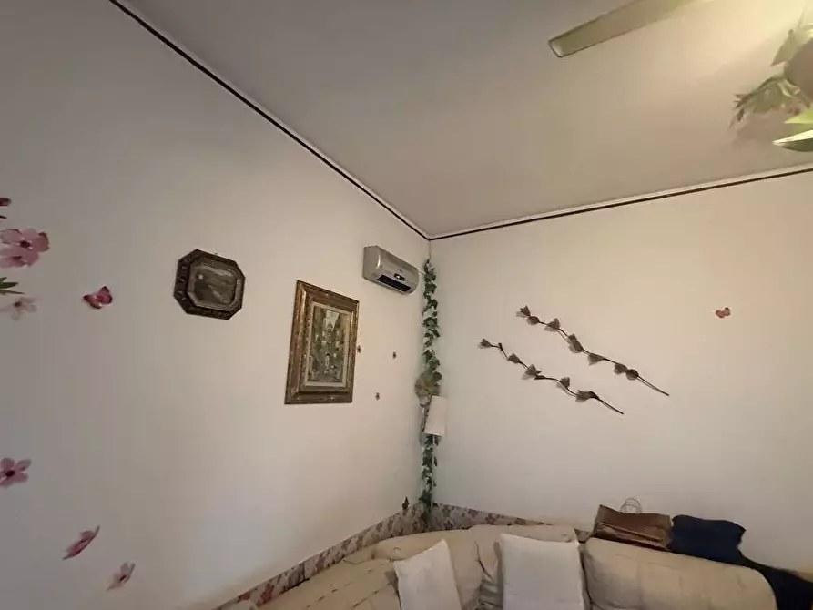 Immagine 6 di Appartamento in vendita  a Reggio Nell'emilia