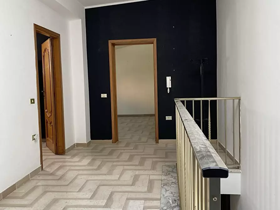 Immagine 4 di Ufficio in affitto  in Piazza Martiri della libertà  3 a Gela