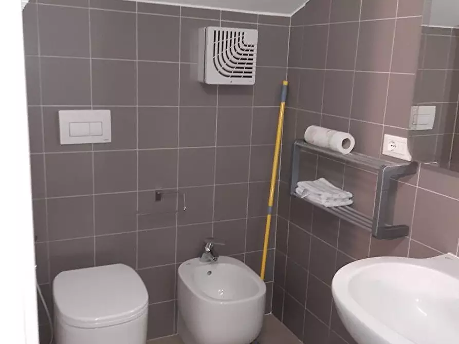 Immagine 9 di Monolocale in affitto  in via Castellammare 16 a Milano