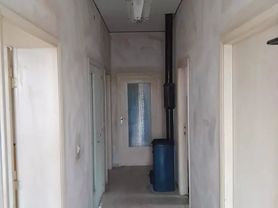 Immagine 12 di Abitazione tipica in vendita  a Todi