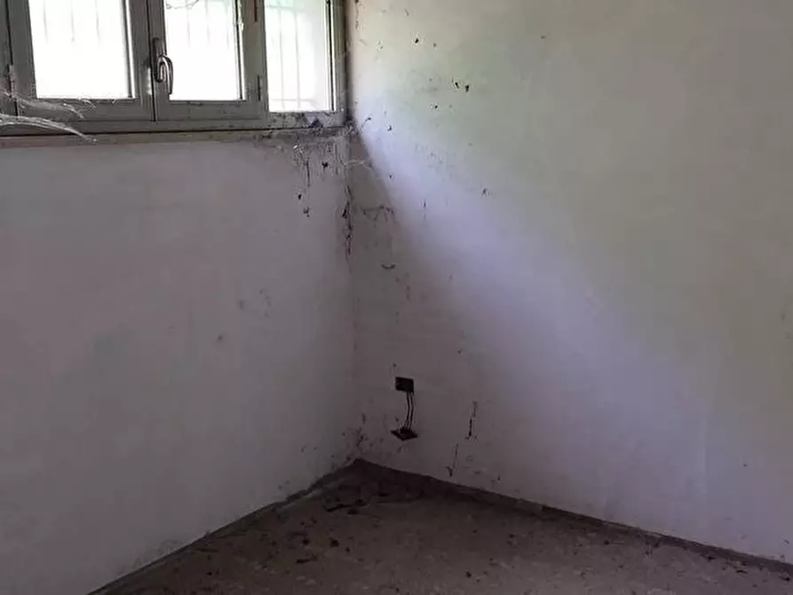 Immagine 10 di Locale commerciale in affitto  in Via Cicalesi 1 a Nocera Inferiore