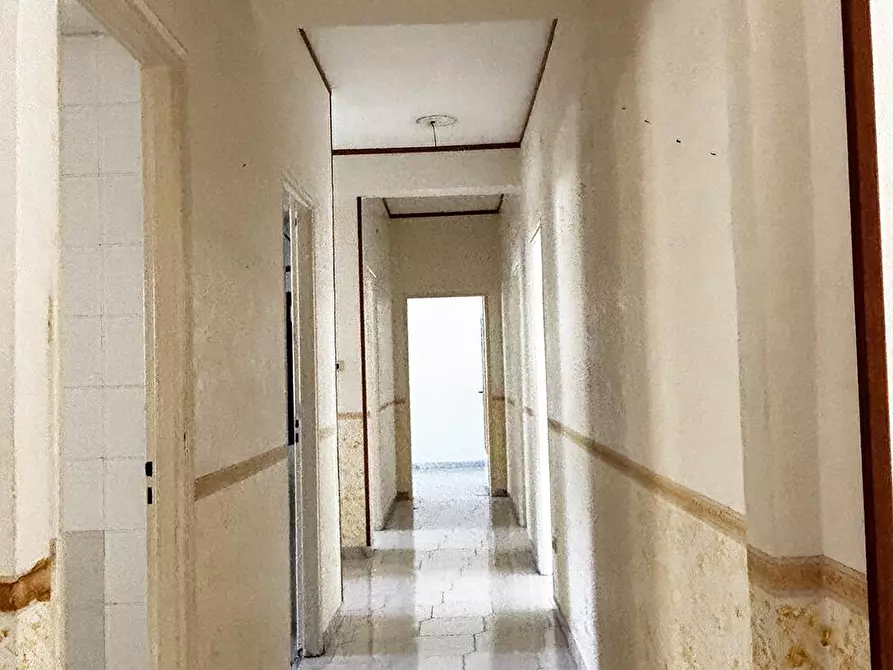 Immagine 5 di Appartamento in vendita  in Via Lucio Calpurnio  4 a Pozzuoli