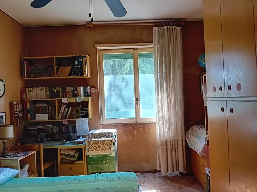 Immagine 15 di Appartamento in vendita  in via Gaetano Salvemni  5 a Milano