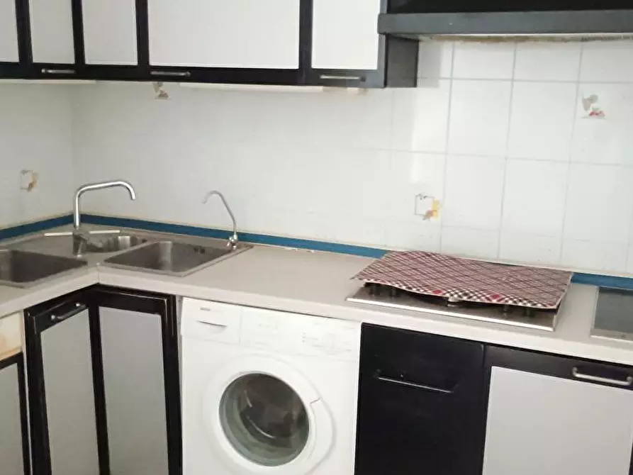 Immagine 2 di Appartamento in affitto  in via cesare Battisti  174 a Taranto