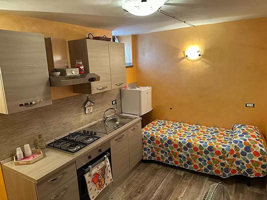 Immagine 12 di Casa indipendente in vendita  in Piazza marcellusi  5 a Cellino Attanasio