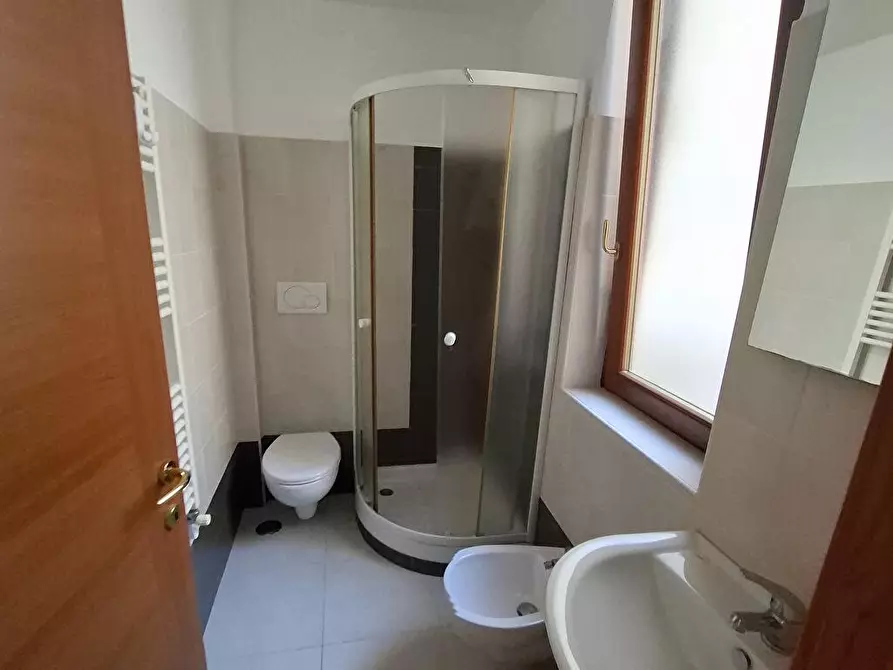 Immagine 6 di Appartamento in affitto  a Brindisi