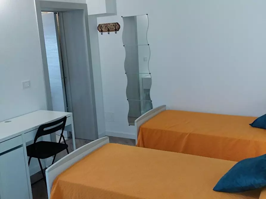 Immagine 9 di Stanza singola in affitto  a Udine