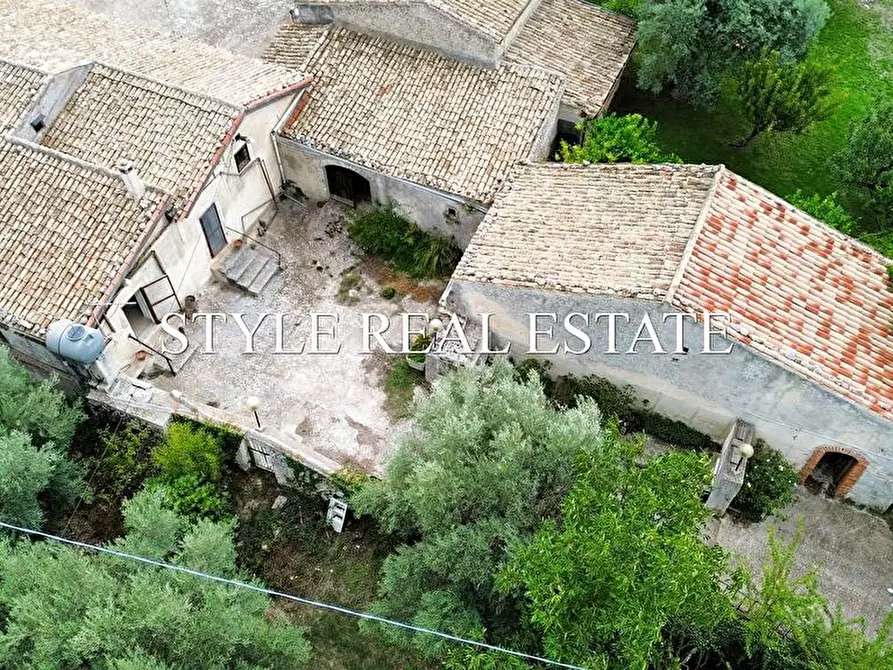 Immagine 1 di Rustico / casale in vendita  in Strada Fondi Nuovi a Palazzolo Acreide