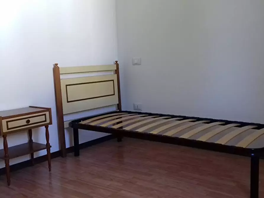 Immagine 4 di Appartamento in affitto  a Jesi