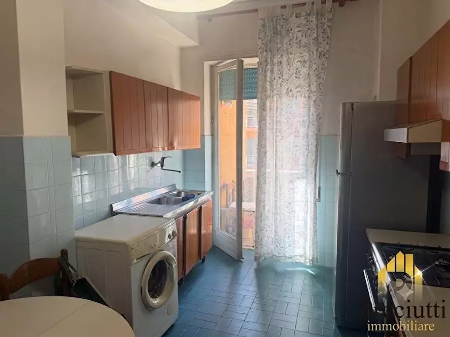 Immagine 4 di Appartamento in vendita  in VIA SALVATORE PINCHERLE 181 a Roma
