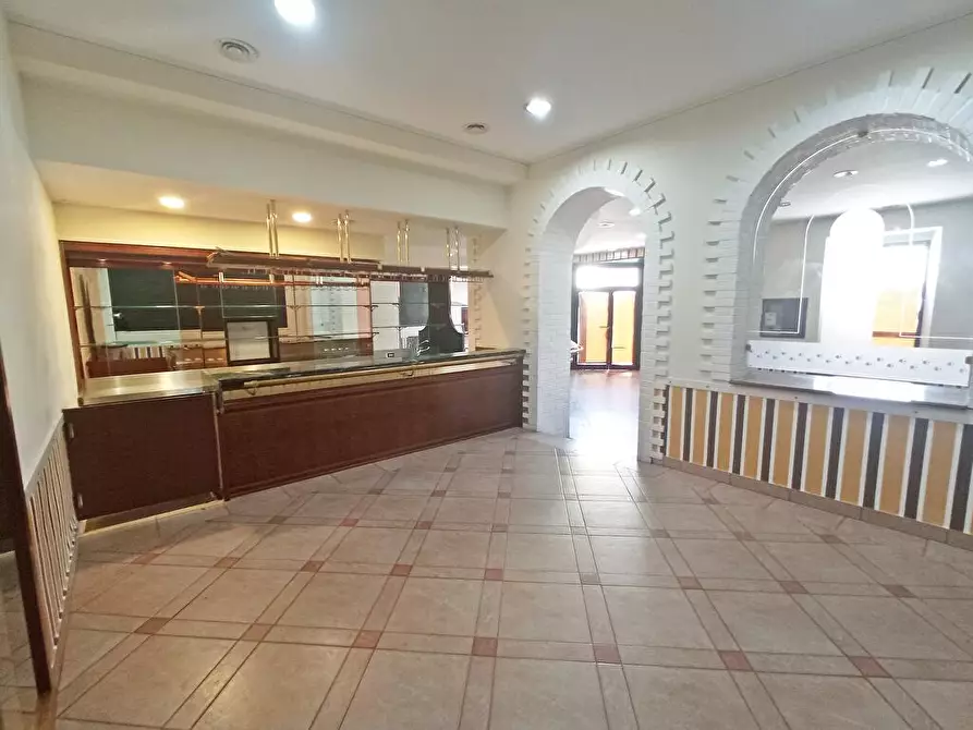 Immagine 10 di Bar / Ristorante in vendita  in Via Carlo Felice 5 a Sassari