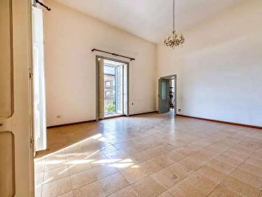 Immagine 2 di Palazzo in vendita  in Via Casamonica 4 a Sarno