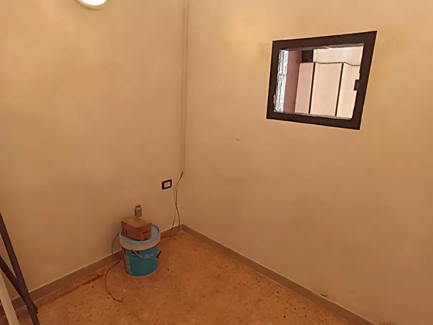 Immagine 6 di Locale commerciale in affitto  in Via Saverio Altamura 38 a Foggia