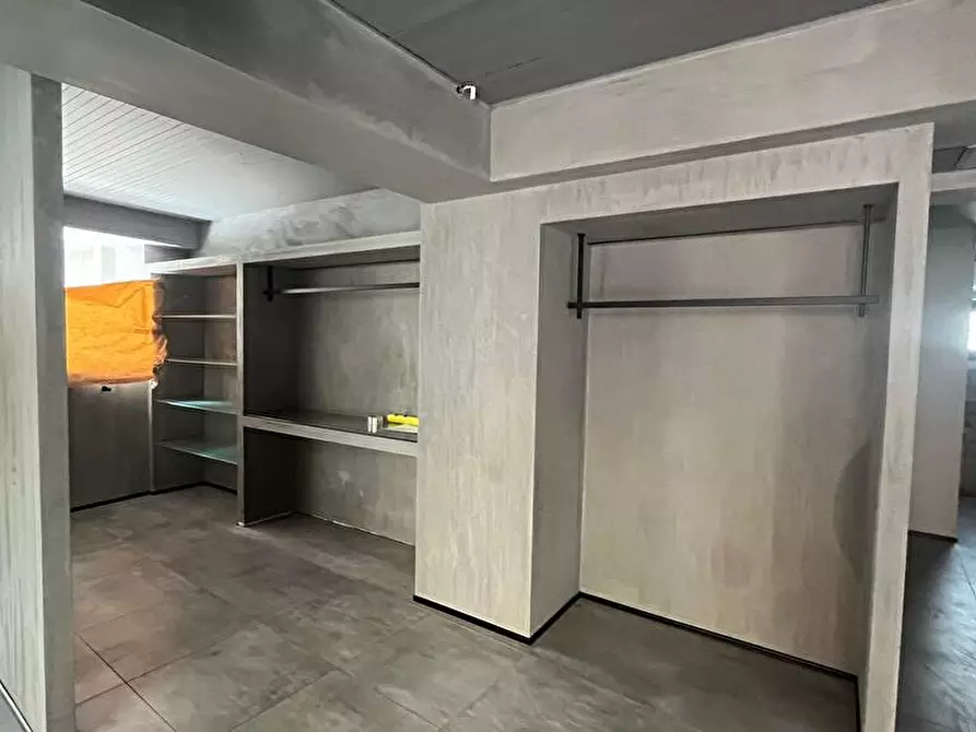 Immagine 8 di Negozio in affitto  in via peòozza 1 a Sacile