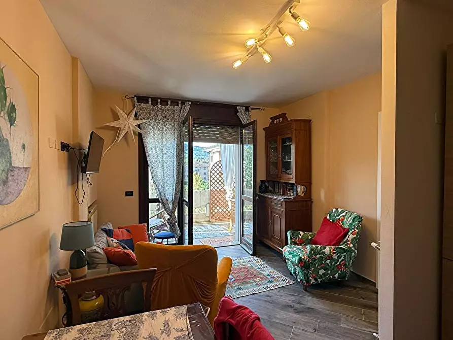 Immagine 4 di Appartamento in vendita  a Borgo Val Di Taro