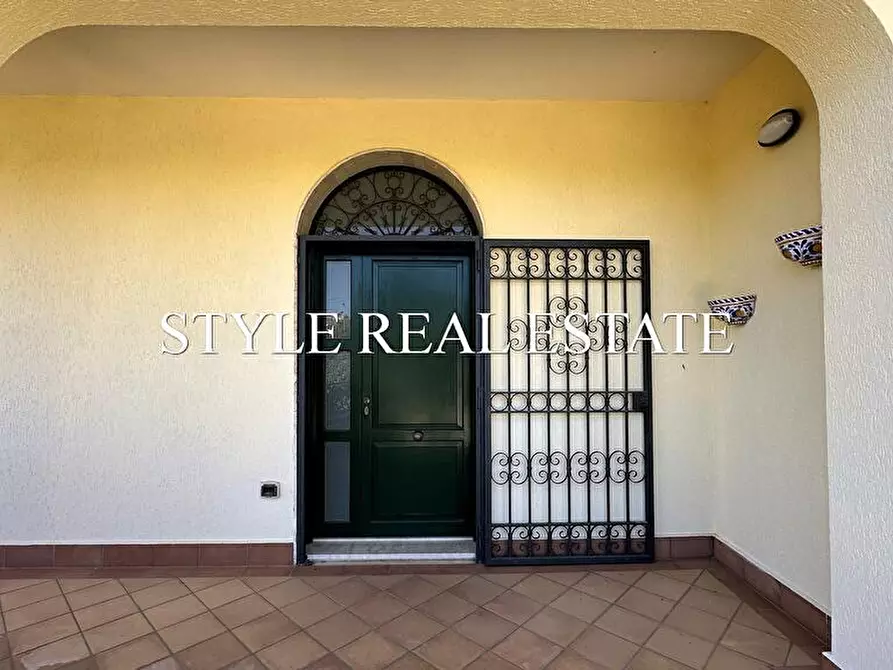 Immagine 21 di Villa in vendita  in Strada capo murro di porco a Siracusa
