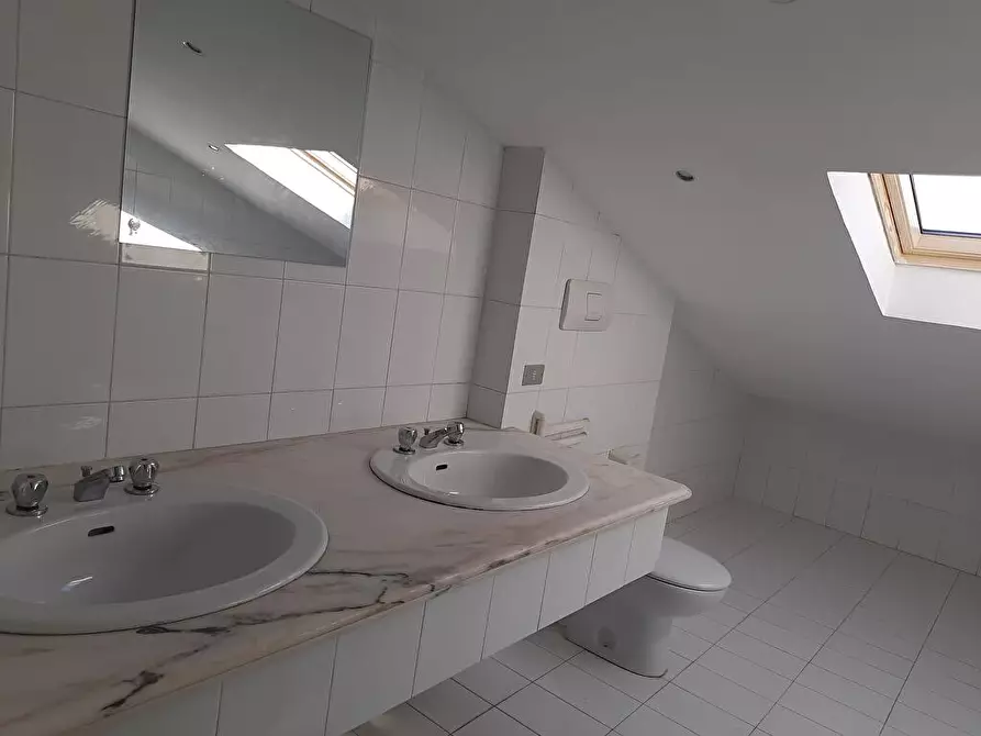 Immagine 28 di Abitazione tipica in vendita  in VIA ALESSANDRO MAGGINI 78 a Ancona