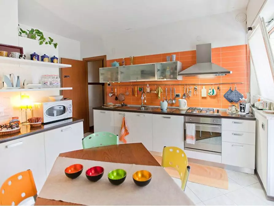 Immagine 10 di Stanza singola in affitto  in Via Mario Pomilio 9 a Napoli