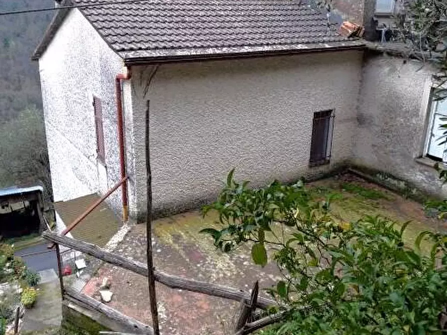 Immagine 2 di Casa semindipendente in vendita  in VIA CANEVALE 6 a Coreglia Ligure