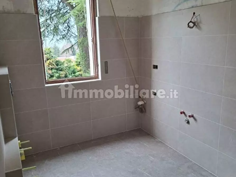 Immagine 4 di Appartamento in affitto  a Laveno-Mombello