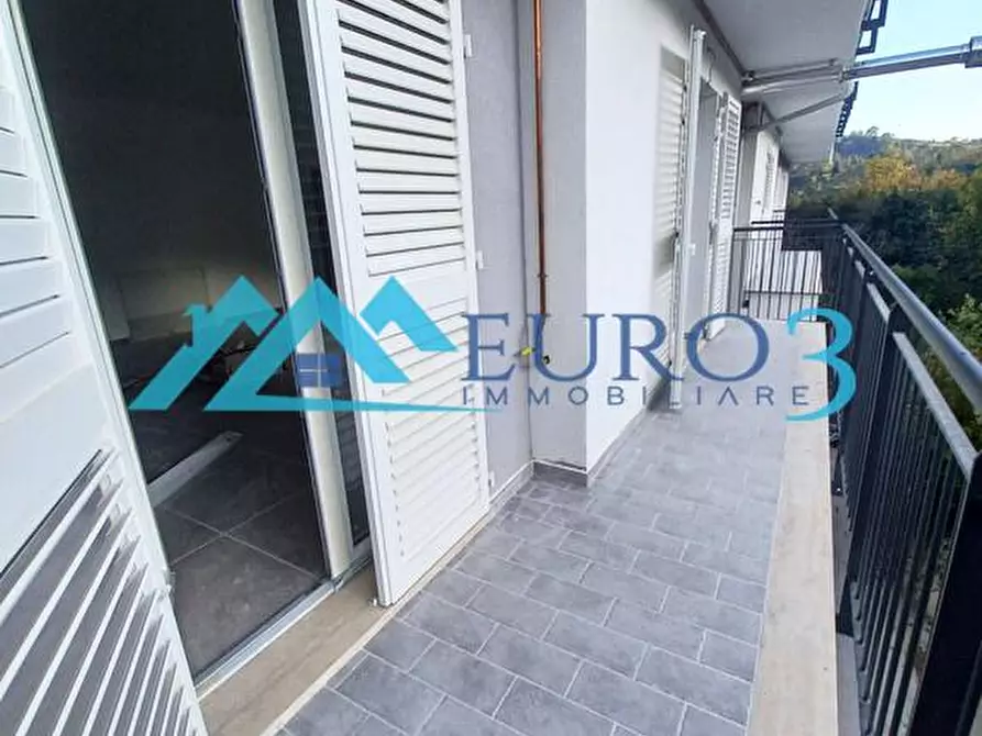 Immagine 3 di Appartamento in vendita  in VIA LEOPARDI 1 a Roccafluvione