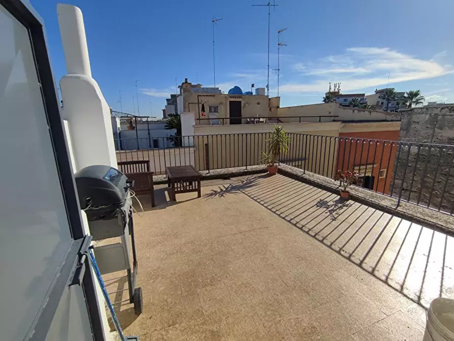 Immagine 13 di Laboratorio in affitto  in Via Perticari 8/10 a Bari