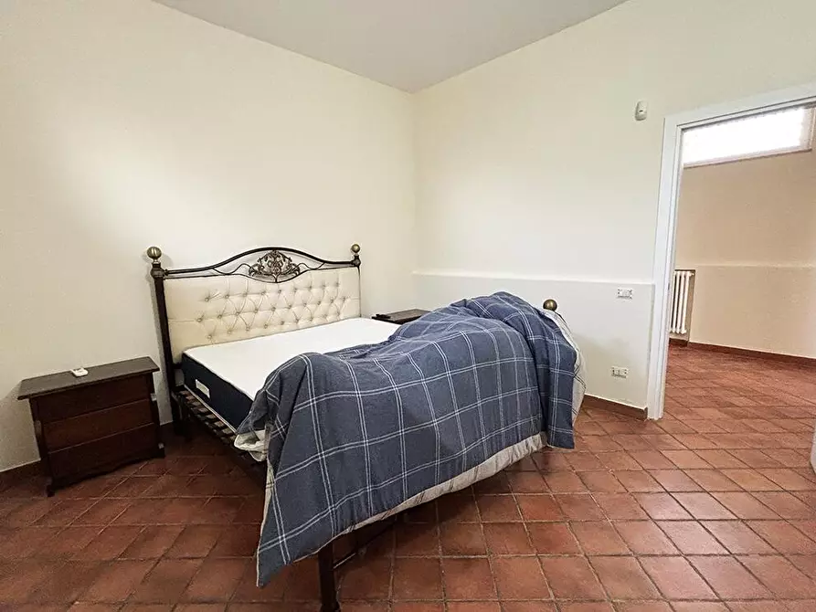 Immagine 44 di Villa in vendita  in Via Masseria Vecchia snc a Giugliano In Campania