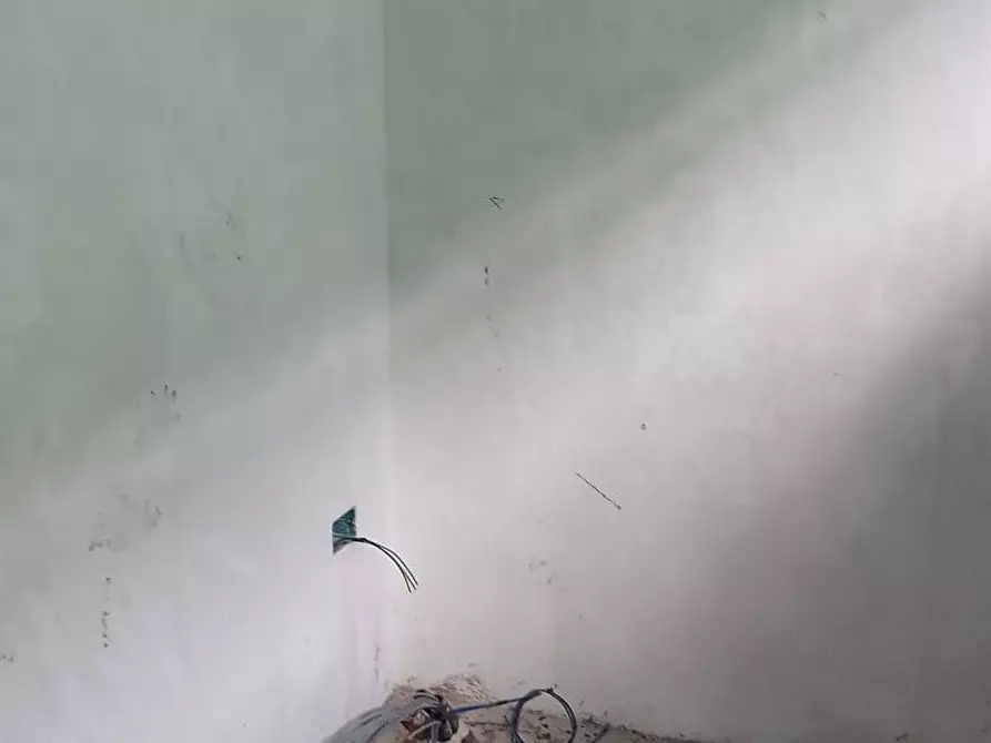 Immagine 3 di Locale commerciale in vendita  in Via Cicalesi 1 a Nocera Inferiore