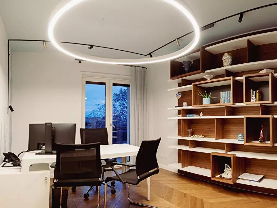 Immagine 3 di Ufficio in affitto  in via giacomo leopardi 13 a Frattamaggiore