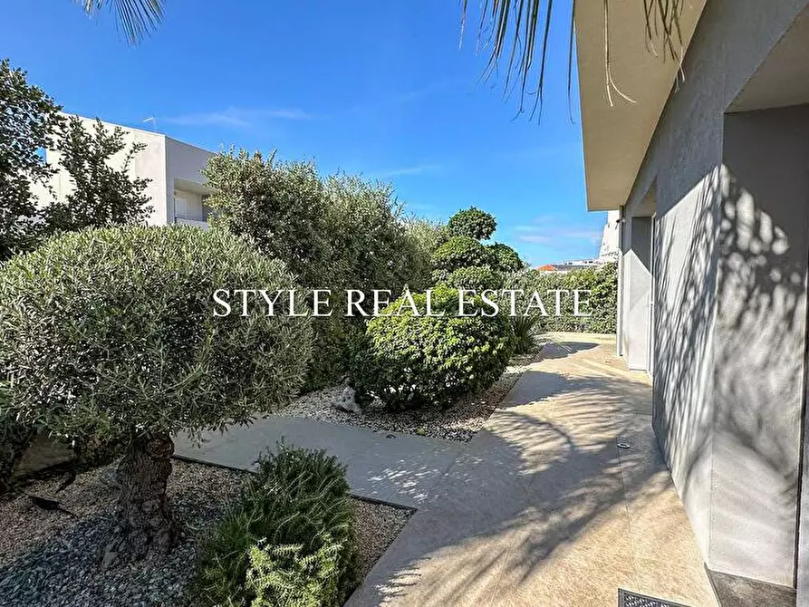 Immagine 3 di Villa in vendita  in Professore Lino Romano 25 a Siracusa