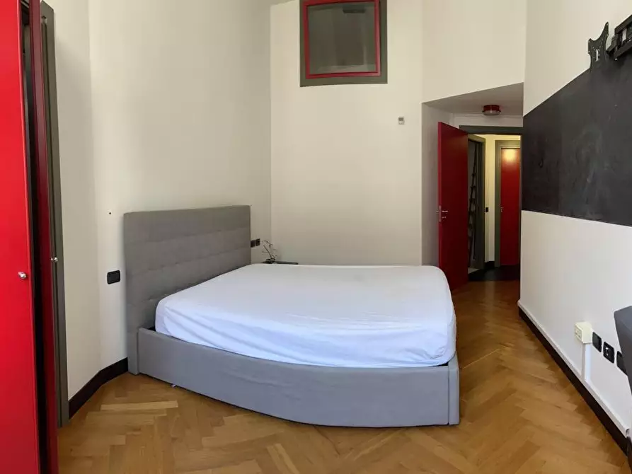 Immagine 7 di Stanza singola in affitto  in Via Torino 30 a Napoli