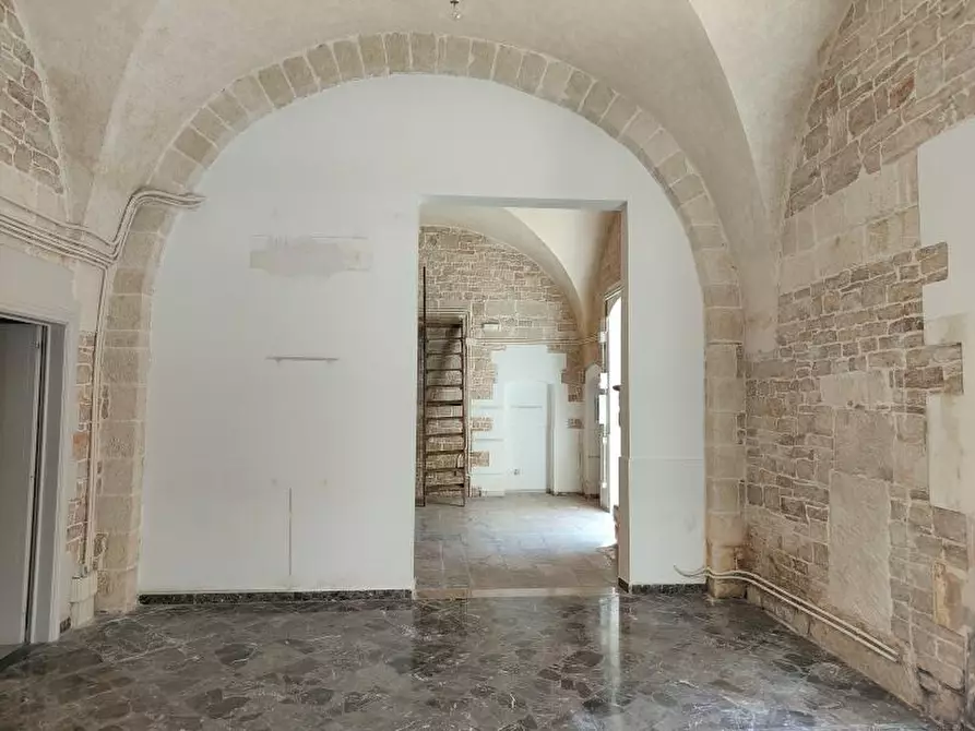 Immagine 16 di Attività commerciale in affitto  in Via Estramurale Lucatorto 30 B a Bitetto