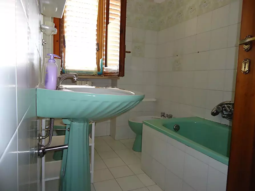 Immagine 3 di Appartamento in affitto  a Tito