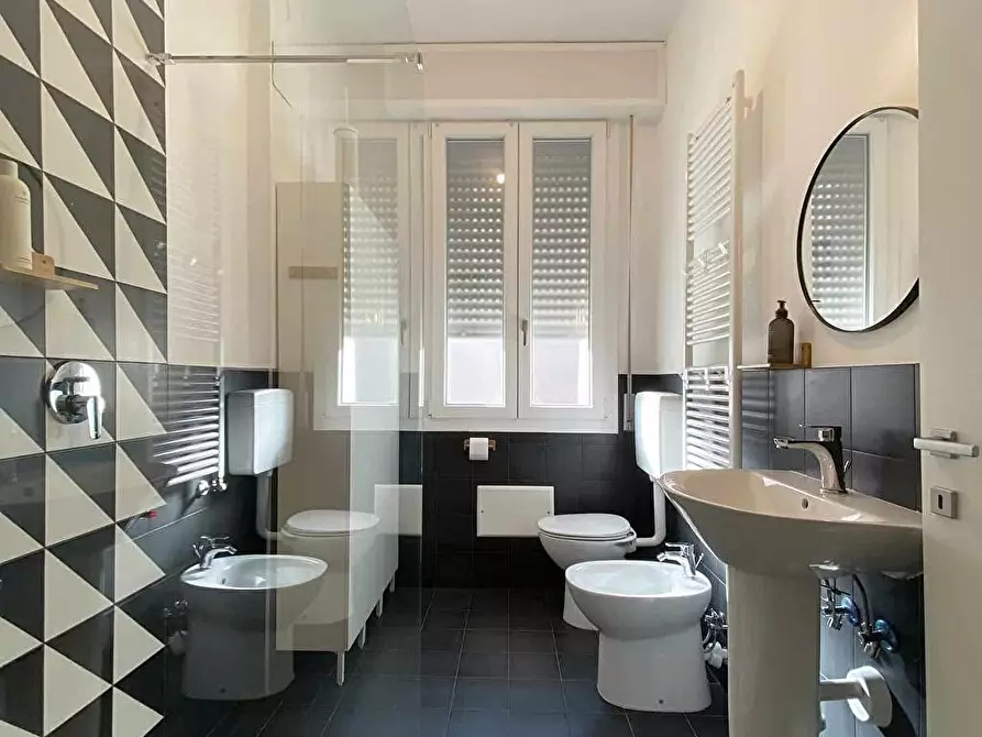 Immagine 5 di Camera in affitto  a Modena