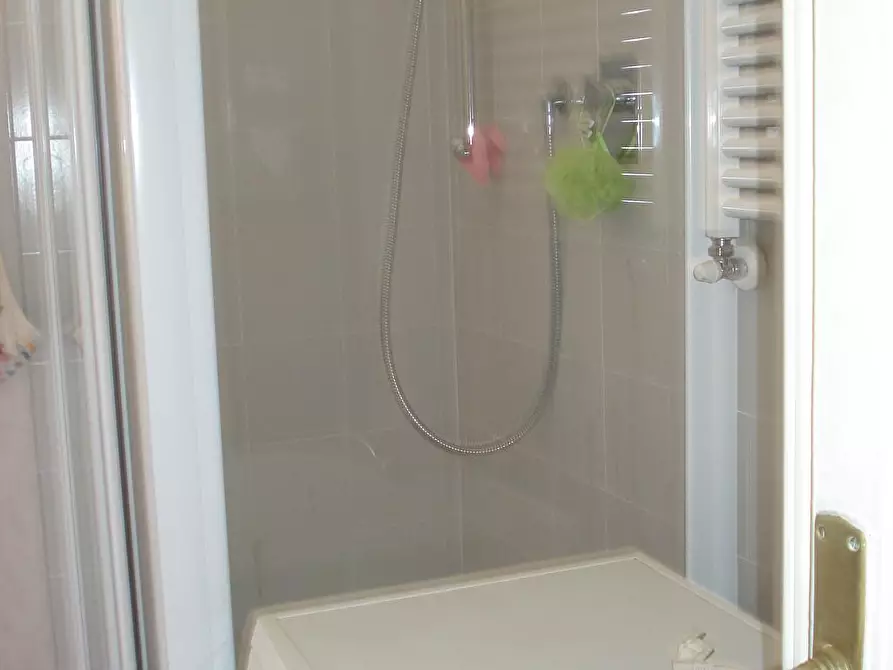 Immagine 6 di Camera in affitto  a Milano