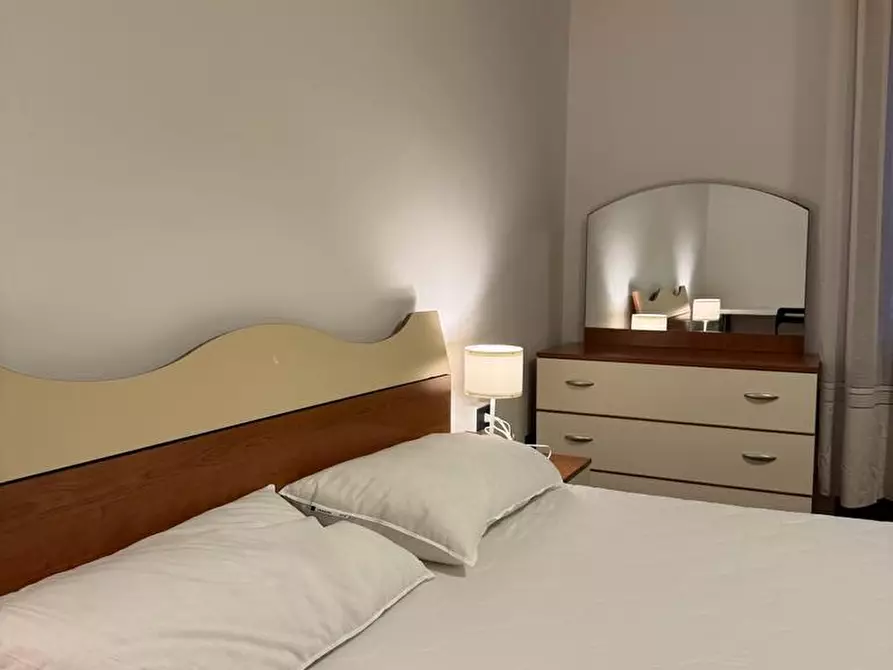 Immagine 8 di Camera in affitto  a Reggio Nell'emilia