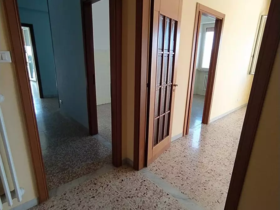 Immagine 2 di Appartamento in vendita  a Chieti