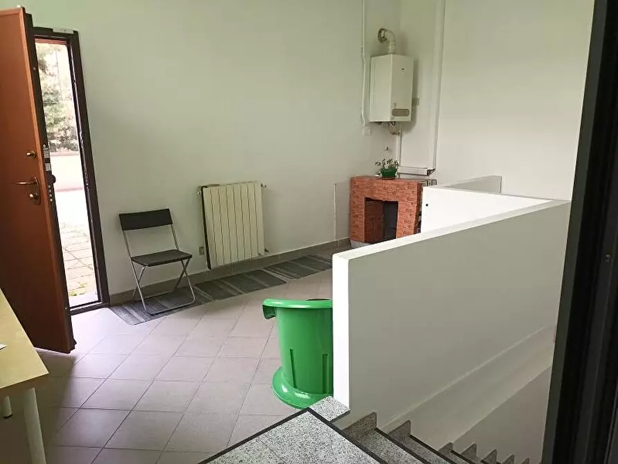 Immagine 21 di Locale commerciale in affitto  in via Alessandro Astesani  16 a Milano