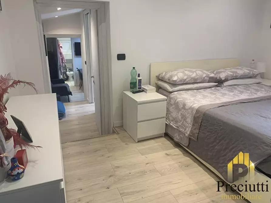 Immagine 11 di Appartamento in vendita  in VIA DEGLI AMODEI 92 a Roma