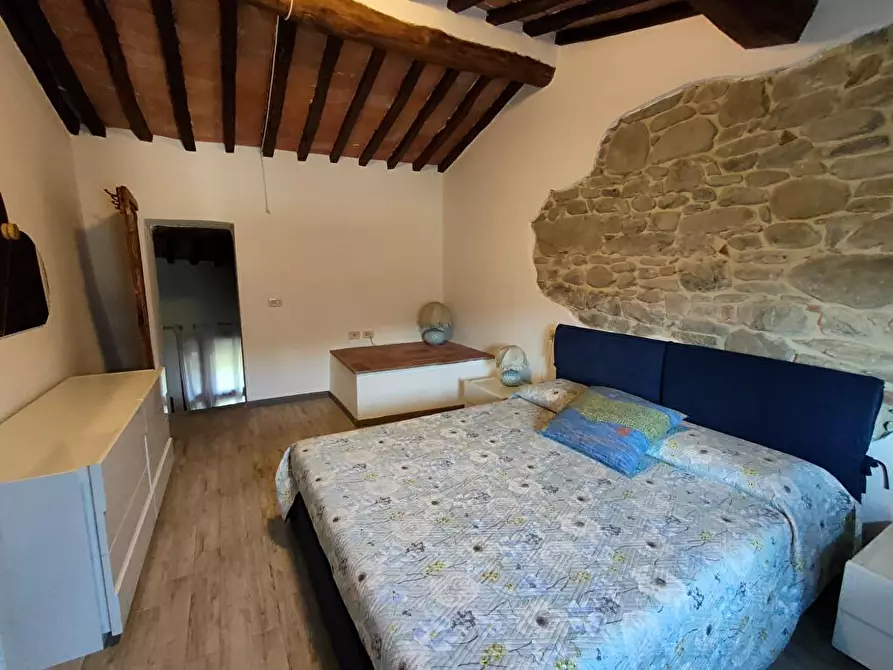 Immagine 8 di Abitazione tipica in affitto  a Arezzo