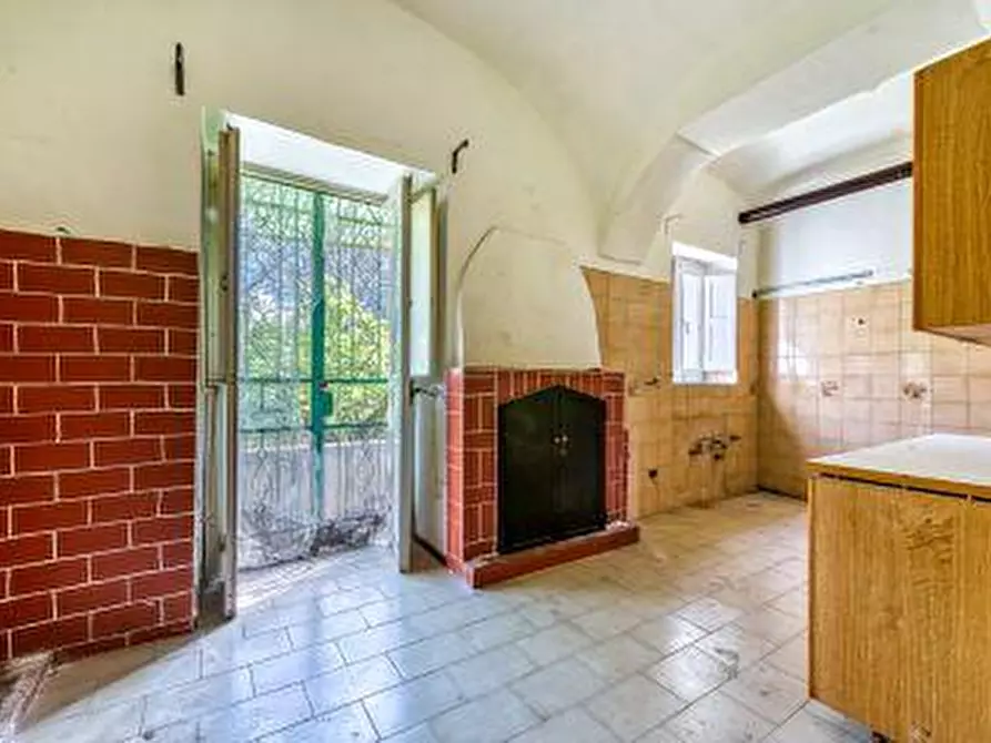 Immagine 7 di Palazzo in vendita  in Via Casamonica 4 a Sarno