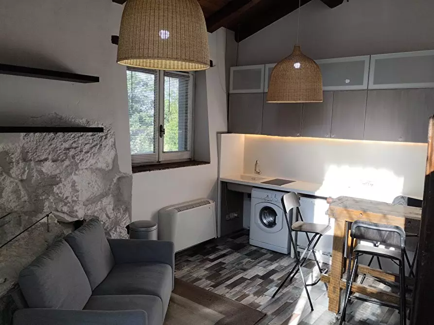 Immagine 3 di Abitazione tipica in affitto  in strada cassia cimina km 3 snc a Viterbo