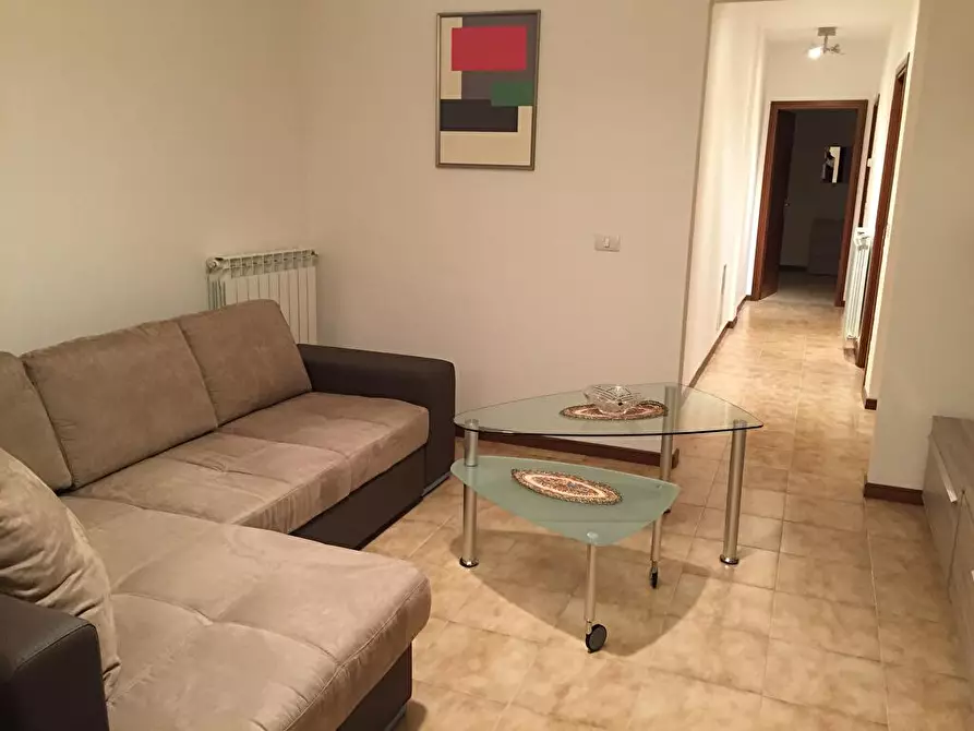 Immagine 3 di Appartamento in affitto  a Subbiano