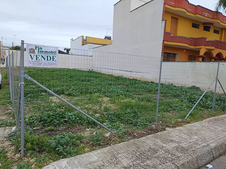 Immagine 1 di Terreno in vendita  in Via B. Padre Patera angolo Via G.marciano 10 a Salice Salentino
