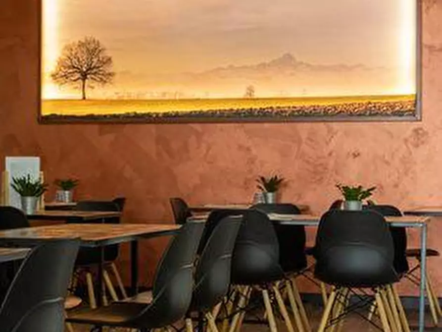 Immagine 3 di Licenza in vendita  a Savona