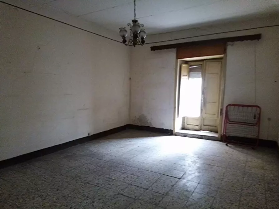 Immagine 7 di Casa semindipendente in vendita  in Via  Corso Umberto I 1 a Sarno
