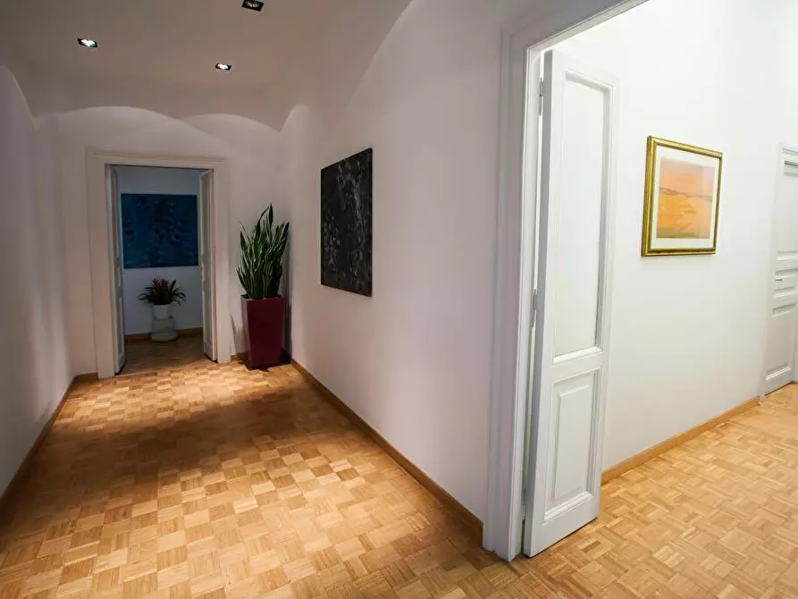 Immagine 2 di Ufficio in affitto  in Via Ludovisi 35 a Roma