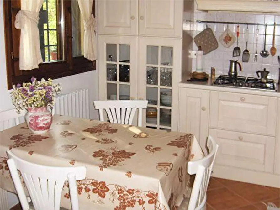 Immagine 5 di Albergo/B&B/Residence in affitto  in Via Caduti Per la Liberta' 80 a Castenaso