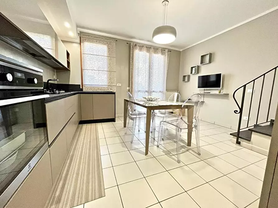 Immagine 5 di Villetta a schiera in vendita  a Pontedera